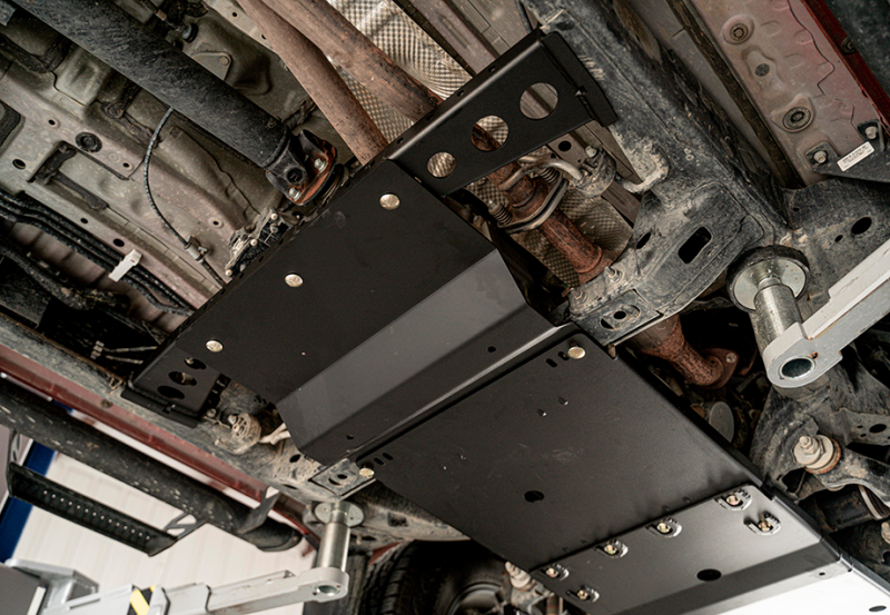 Cali Raised LED Cali Raised 05-15 Toyota Tacoma Transfer Case Skid Plate - Aluminum / Powder Coat CR3669