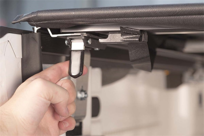 Access Vanish 97-03 Ford F-150 98-99 New Body F-250 Lt. Duty 6ft 6in Bed Roll-Up Cover 91229