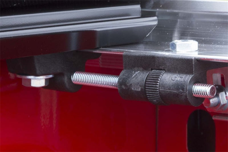 Access Tonnosport 99-07 Chevy/GMC Full Size 8ft Bed (Except Dually) Roll-Up Cover 22020189